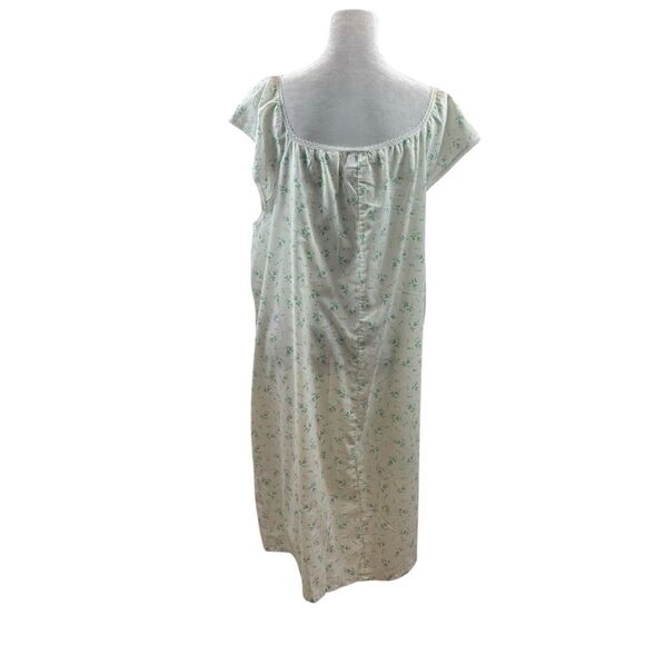 Ladies Vintage Carriage Court Woman Nightgown and Robe Set Size 1X - Picture 5 of 16